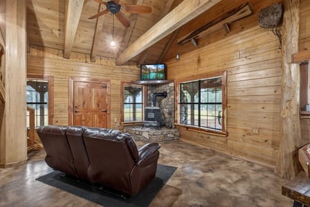 Colmesneil, TX 75938 Tyler County