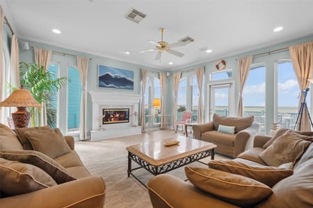 Tiki Island, TX 77554 Galveston County