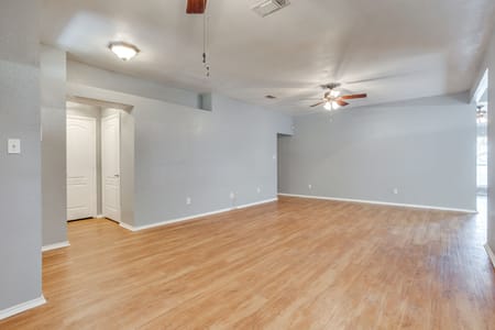 Arlington, TX 76001 Tarrant County