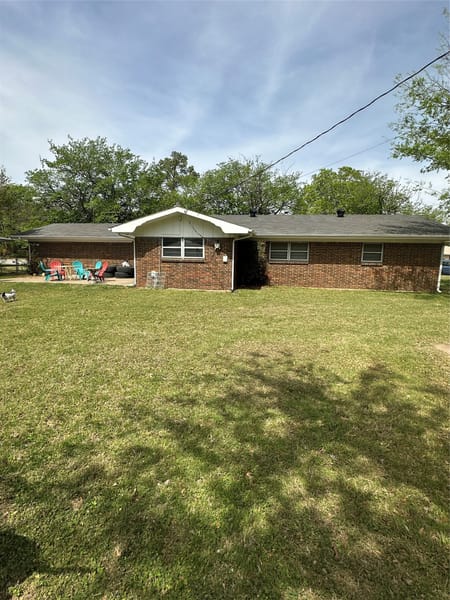 Bowie, TX 76230 Montague County