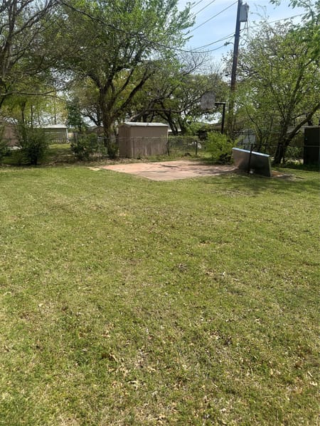 Bowie, TX 76230 Montague County