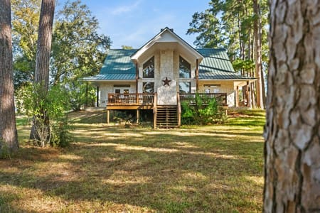 Seven Oaks, TX 77351 Polk County