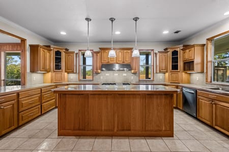 Seven Oaks, TX 77351 Polk County