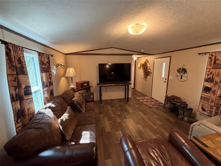Oakwood, TX 75855 Leon County