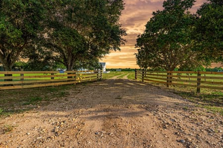 Sealy, TX 77474 Austin County
