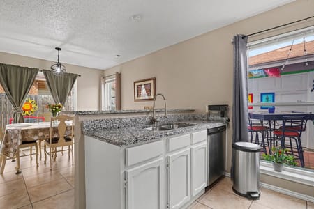 Fort Worth, TX 76133 Tarrant County