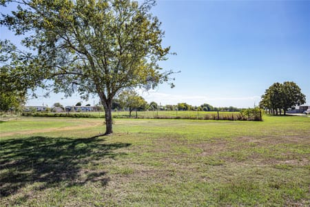 Bruceville, TX 76630 McLennan County