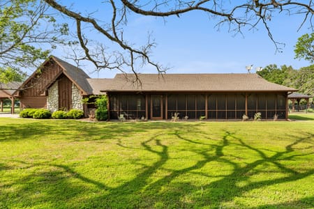 Quinlan, TX 75474 Hunt County