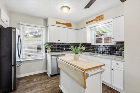 Fort Worth, TX 76111 Tarrant County