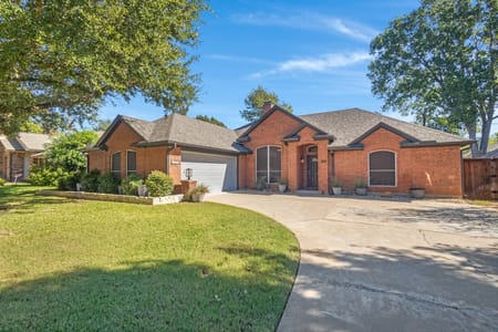 Arlington, TX 76001 Tarrant County