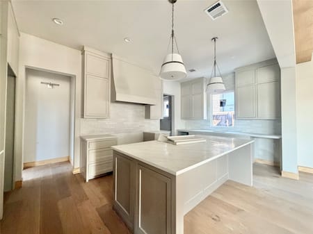 Fort Worth, TX 76107 Tarrant County