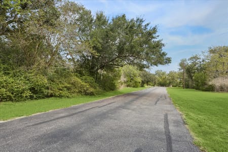 Bellville, TX 77418 Austin County