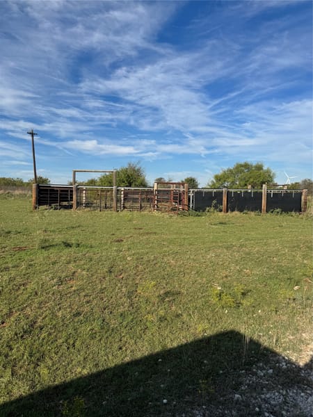 Henrietta, TX 76365 Clay County