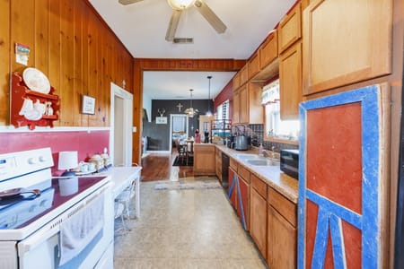 Bowie, TX 76230 Montague County
