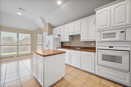 Arlington, TX 76001 Tarrant County