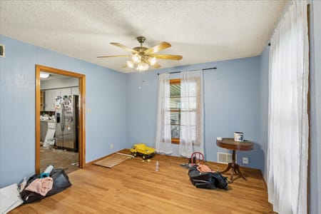 Bowie, TX 76230 Montague County