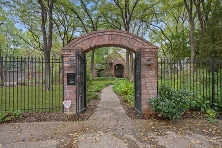 Arlington, TX 76017 Tarrant County