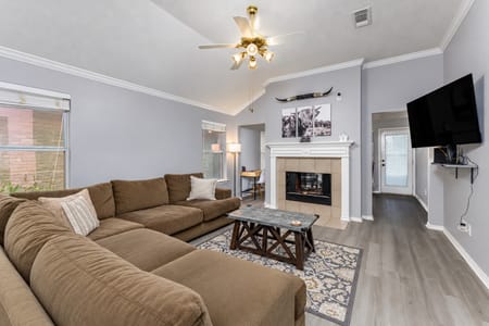 Fort Worth, TX 76179 Tarrant County