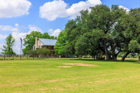 Fredericksburg, TX 78624 Gillespie County