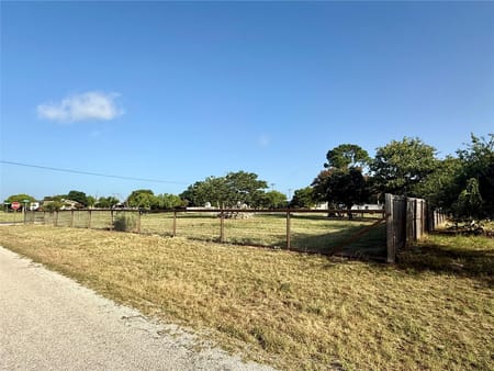 Tow, TX 78672 Llano County