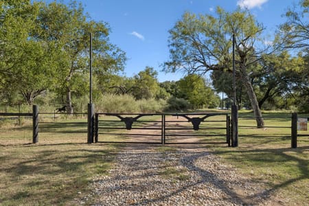 Tow, TX 78672 Llano County