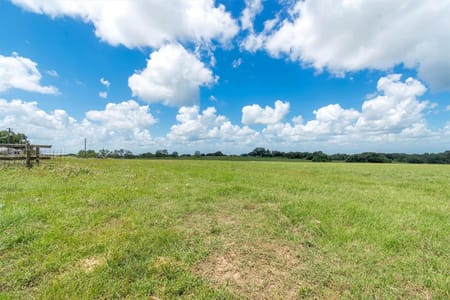 Yoakum, TX 77995 DeWitt County