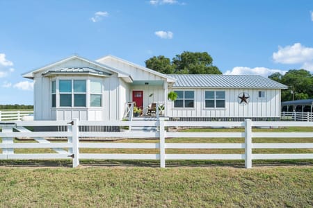 Smithville, TX 78957 Fayette County