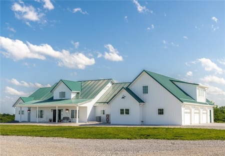 Gallatin, MO 64640 Daviess County