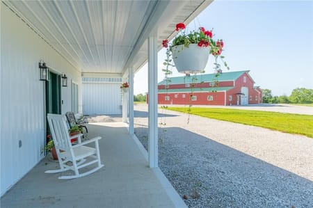 Gallatin, MO 64640 Daviess County