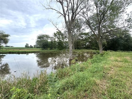 Gallatin, MO 64640 Daviess County