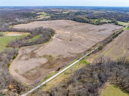 Gallatin, MO 64640 Daviess County