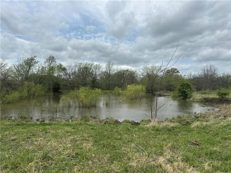 Blairstown, MO 64726 Henry County