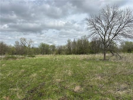 Blairstown, MO 64726 Henry County