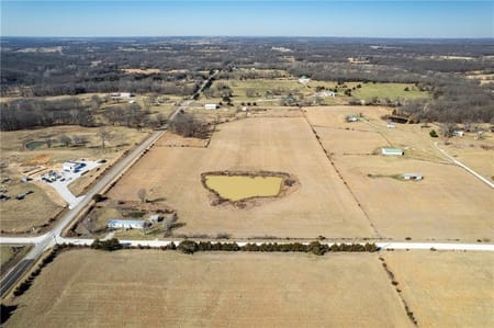 Calhoun, MO 65323 Henry County