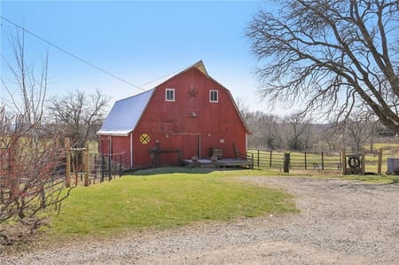 Leeton, MO 64761 Henry County