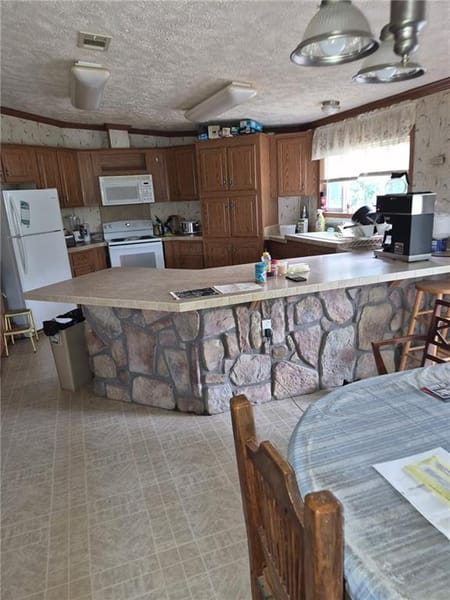 Cross Timbers, MO 65634 Hickory County