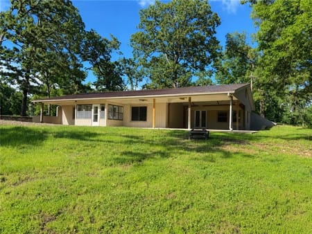 Deepwater, MO 64740 Henry County