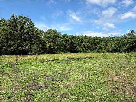 Jamesport, MO 64648 Daviess County