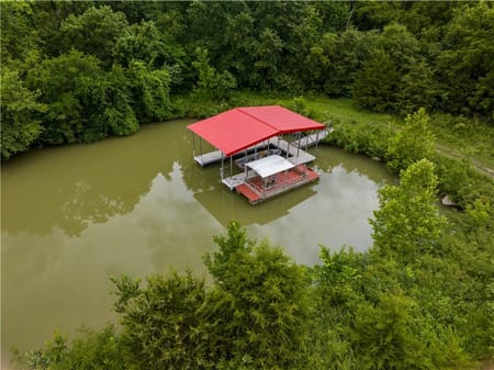 Calhoun, MO 65323 Henry County