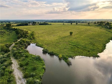 Calhoun, MO 65323 Henry County