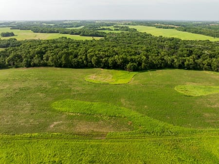 Hale, MO 64643 Livingston County