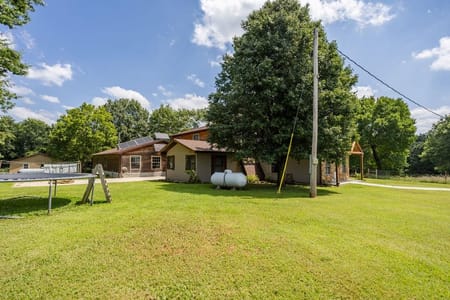 Lamar, MO 64759 Barton County