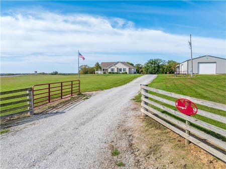 Kidder, MO 64649 Daviess County