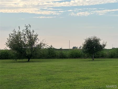 Holliday, MO 65258 Monroe County