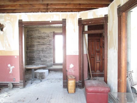 Chariton, IA 50049 Lucas County