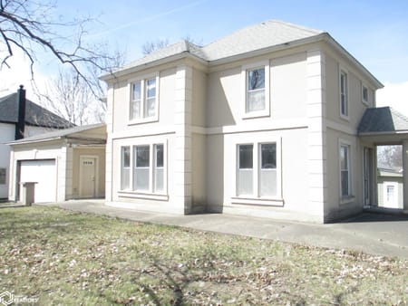Chariton, IA 50049 Lucas County