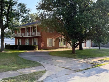 Chariton, IA 50049 Lucas County