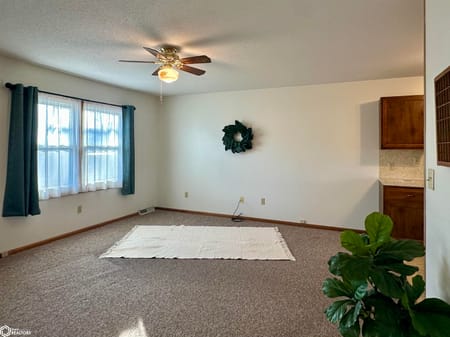 Chariton, IA 50049 Lucas County