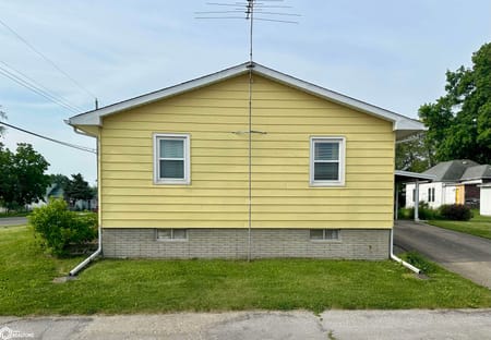 Chariton, IA 50049 Lucas County