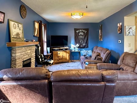 Chariton, IA 50049 Lucas County